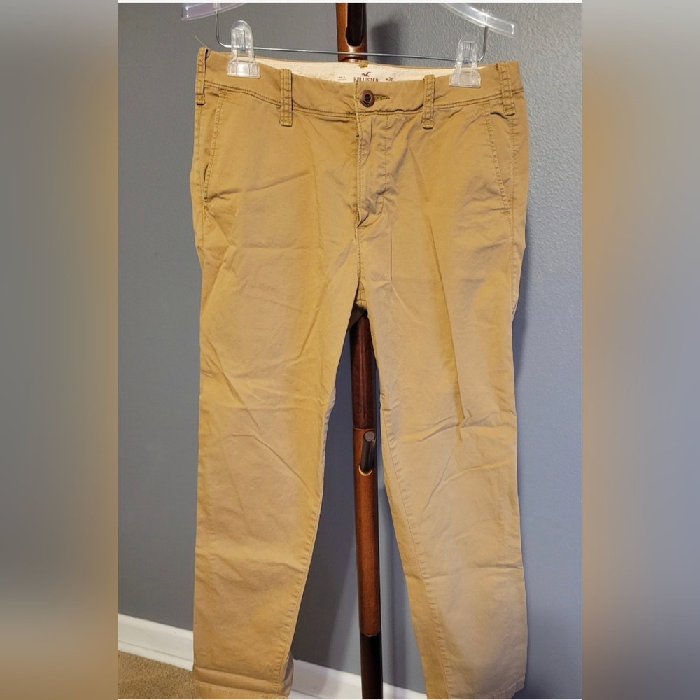 Hollister slim straight chino